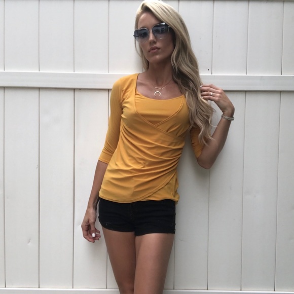 Yellow Three-Quarter Sleeve Blouse - Picture 2 of 6